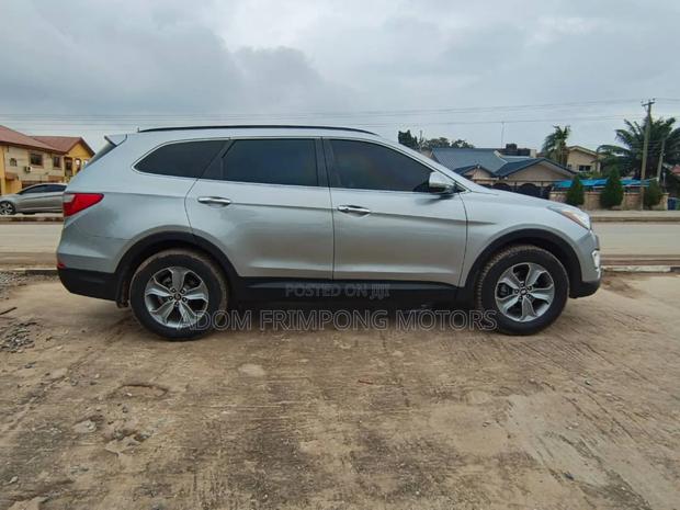 Hyundai Santa Fe 2014 Silver photo 5