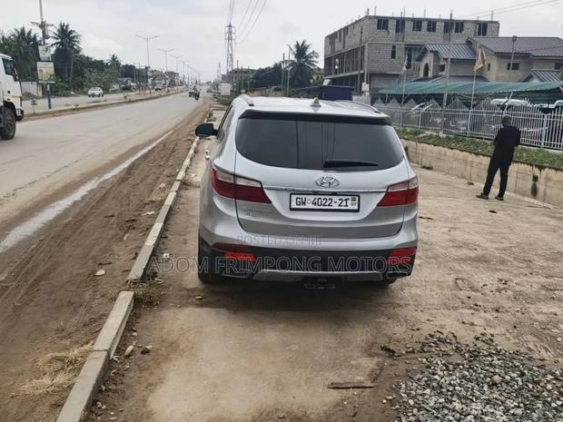 Hyundai Santa Fe 2014 Silver photo 6