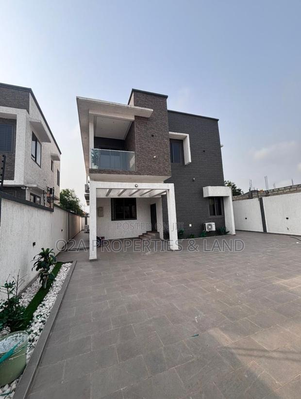 4bdrm House in Ogbojo, New Legon for sale