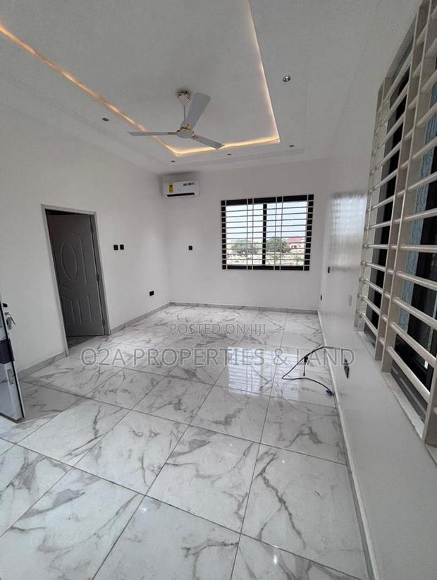 4bdrm House in Ogbojo, New Legon for sale photo 2
