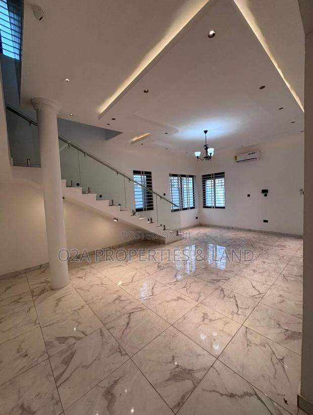 4bdrm House in Ogbojo, New Legon for sale photo 3