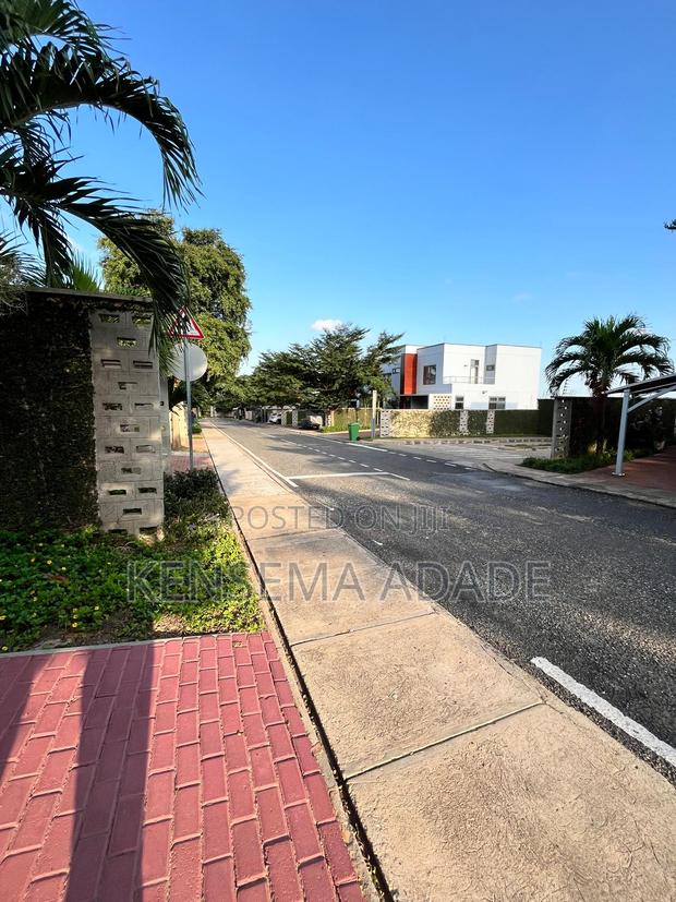 Furnished 4bdrm House in Ayi Mensah Estate, Oyarifa Mall Area for rent photo 17