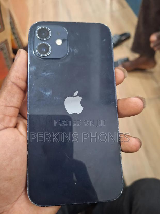 Apple iPhone 12 64 GB Gray