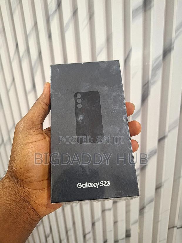 New Samsung Galaxy S23 128 GB photo 2
