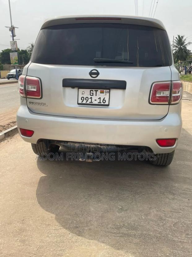 Nissan Patrol 2016 Silver photo 5