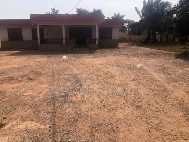 3bdrm Bungalow in Old Barrier for sale · Photo 3