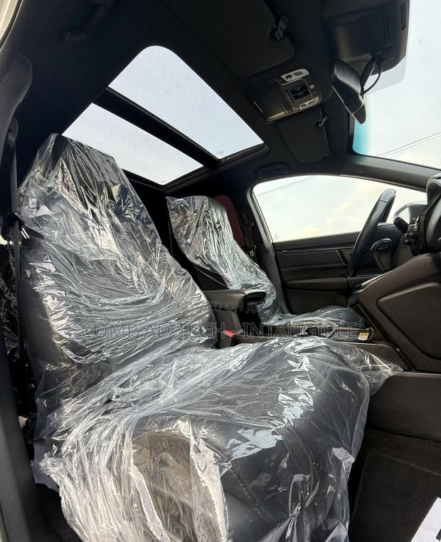 Honda CR-V 2021 White photo 6