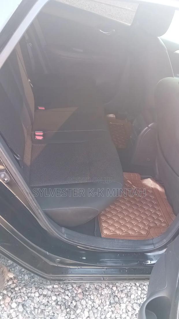 Nissan Sentra SV 2019 Black photo 6