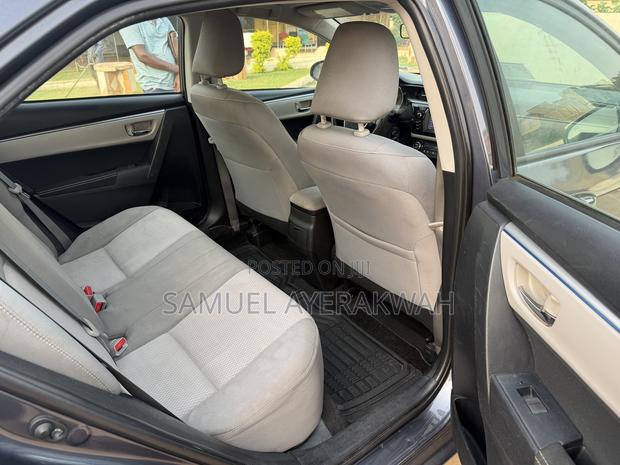 Toyota Corolla 2015 Gray