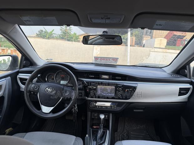 Toyota Corolla 2015 Gray