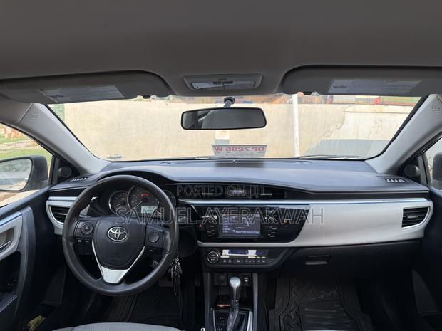 Toyota Corolla 2015 Gray