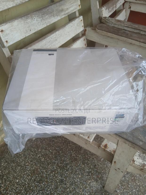 Bose Music Amplifier Opened Box photo 2