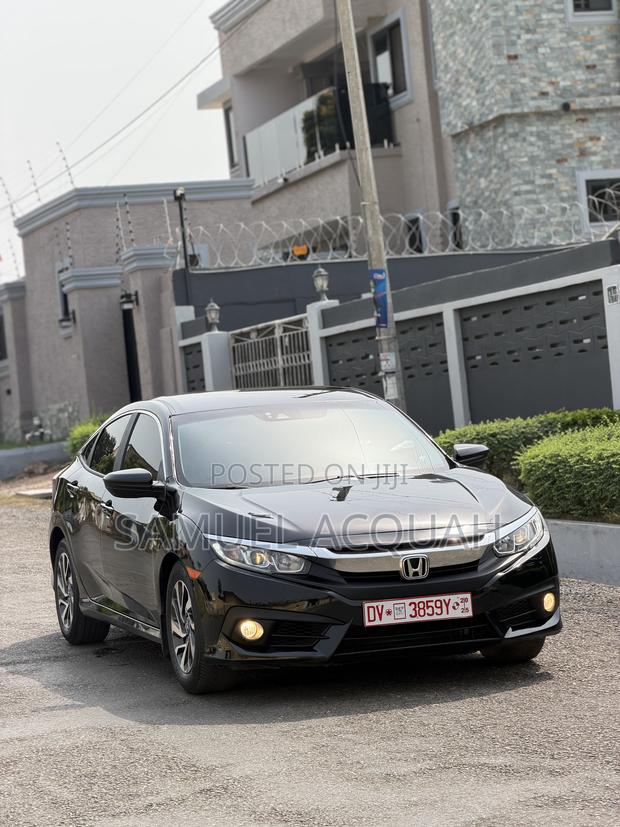 Honda Civic EX Sedan 2018 Black photo 5