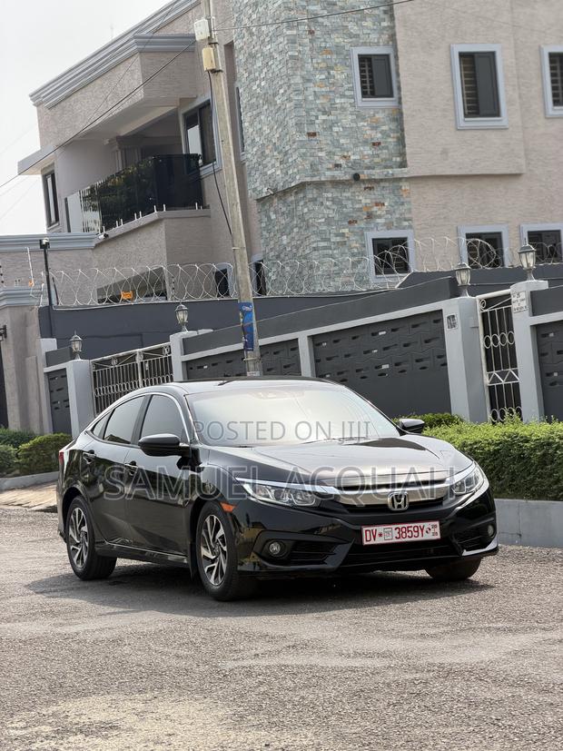 Honda Civic EX Sedan 2018 Black photo 4