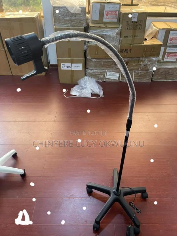 Adjustable Examination Lamp · Photo 1