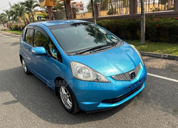 Honda Fit Automatic 2010 Blue