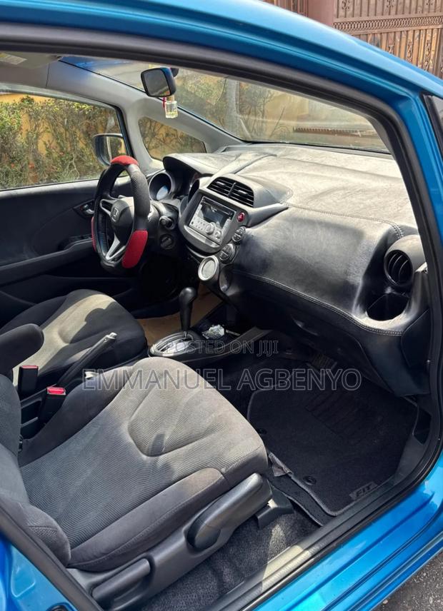 Honda Fit Automatic 2010 Blue