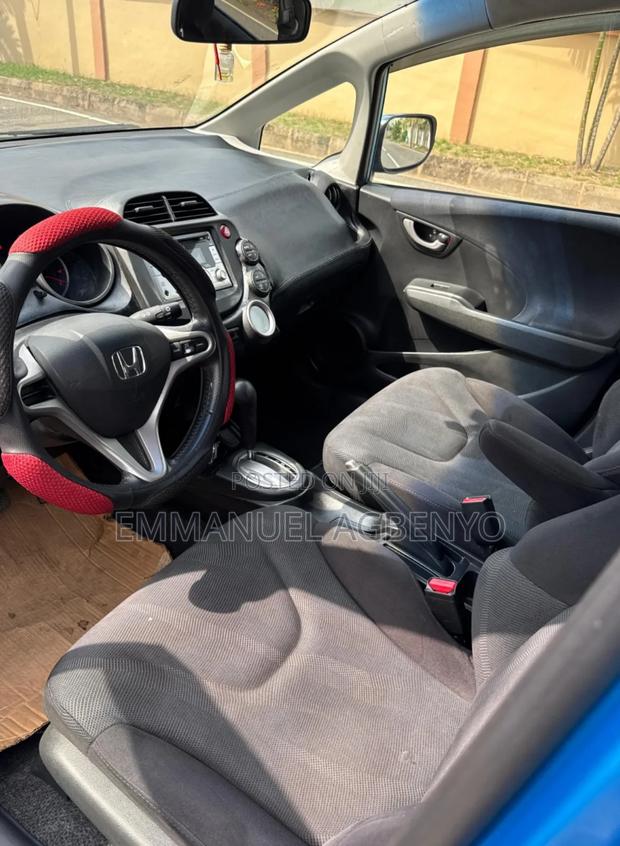 Honda Fit Automatic 2010 Blue