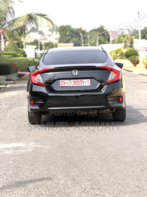 Honda Civic EX Sedan 2018 Black photo 14