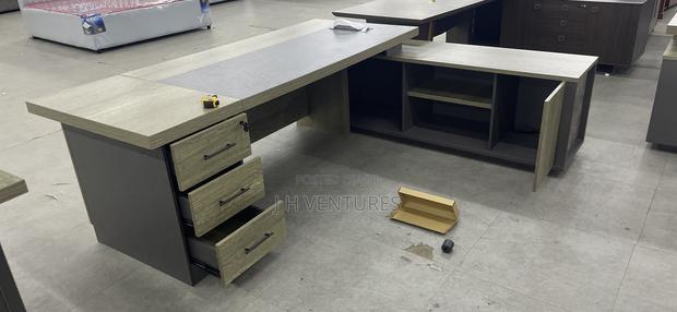 L Shaped Office Table photo 2