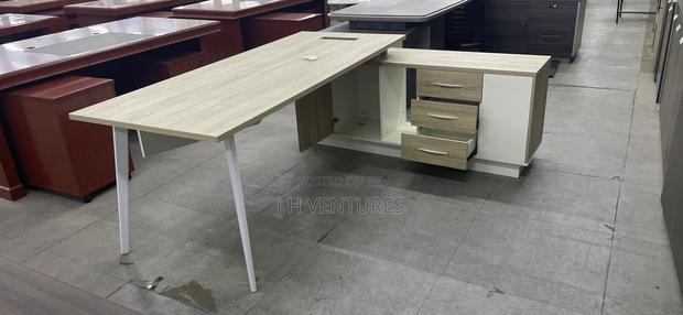L Shaped Office Table photo 2