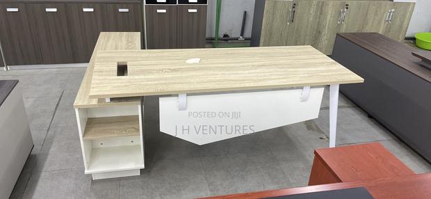 L Shaped Office Table photo 4