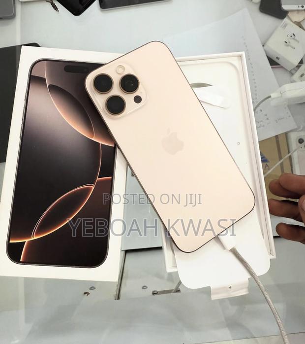 Apple iPhone 16 Pro Max 256 GB Gold