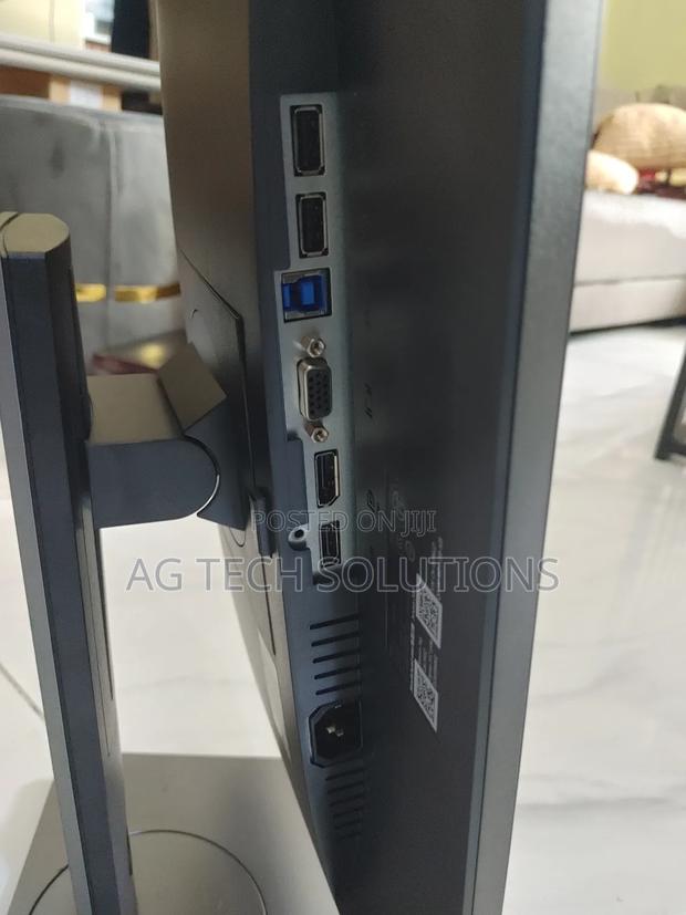 Dell Edgeless 22 Inch Monitor photo 3