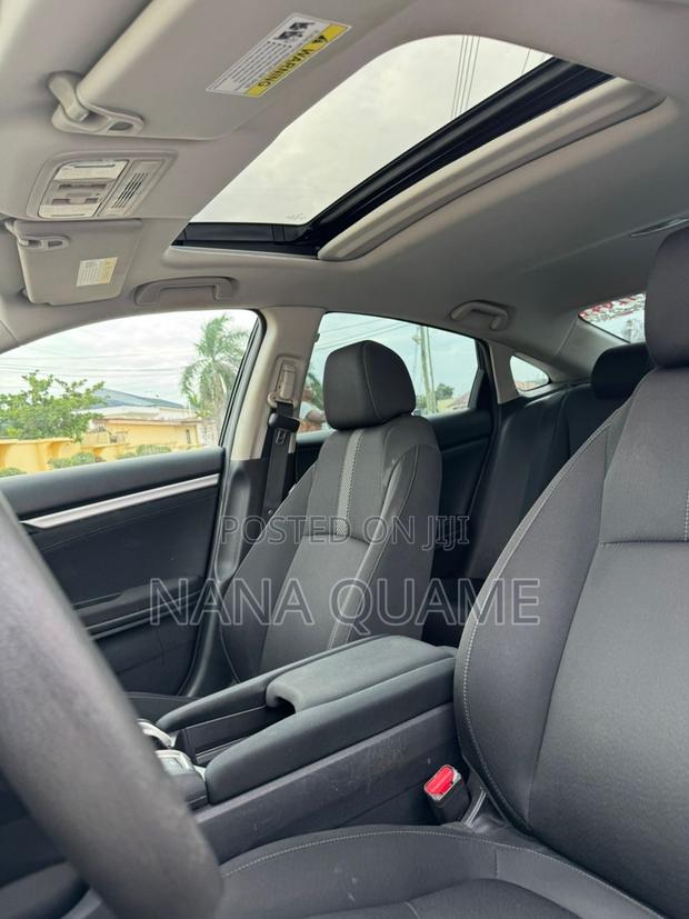 Honda Civic 2017 Black photo 8