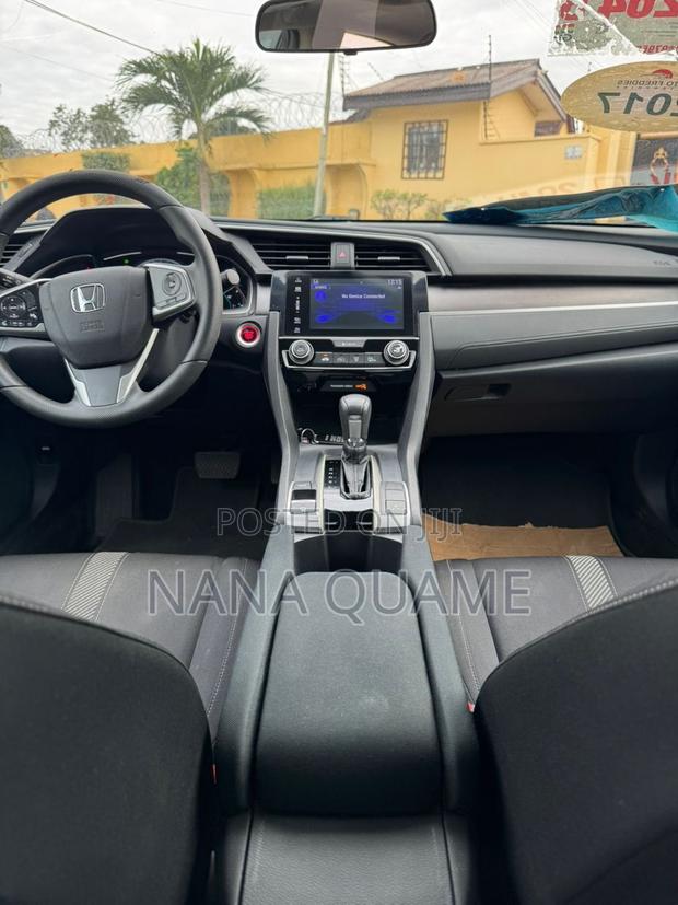 Honda Civic 2017 Black photo 5