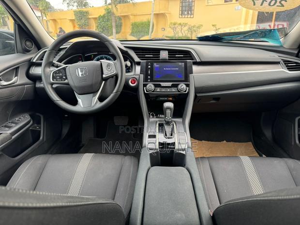 Honda Civic 2017 Black photo 7
