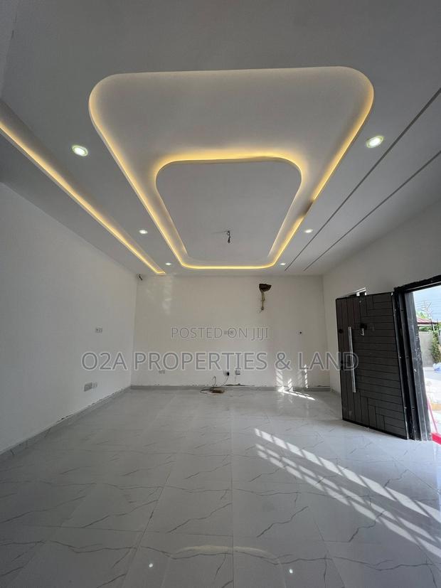 3bdrm House in Lakeside Estatae for sale photo 5