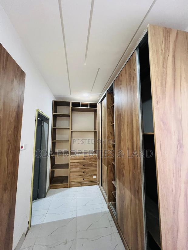 3bdrm House in Lakeside Estatae for sale photo 8