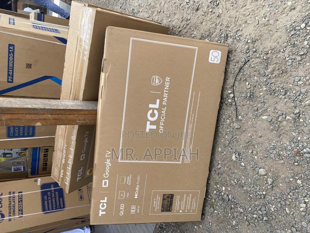 Innovative Metallic Design: The Sleek TCL 50s5k Qled Unit photo 2