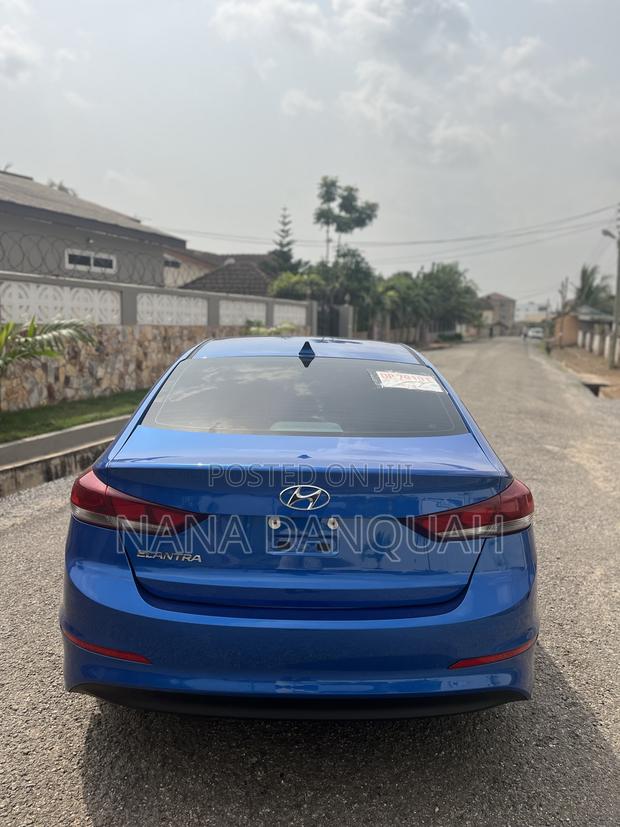 Hyundai Elantra 2017 Blue