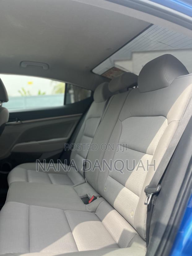 Hyundai Elantra 2017 Blue