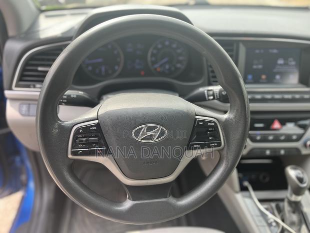 Hyundai Elantra 2017 Blue