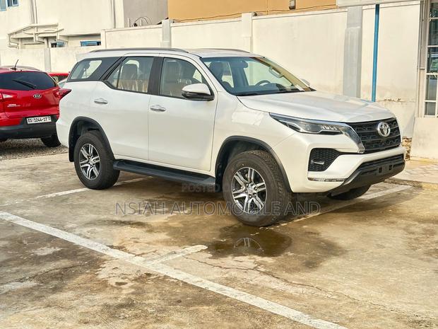New Toyota Fortuner 2025 White