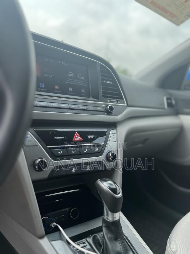 Hyundai Elantra 2017 Blue