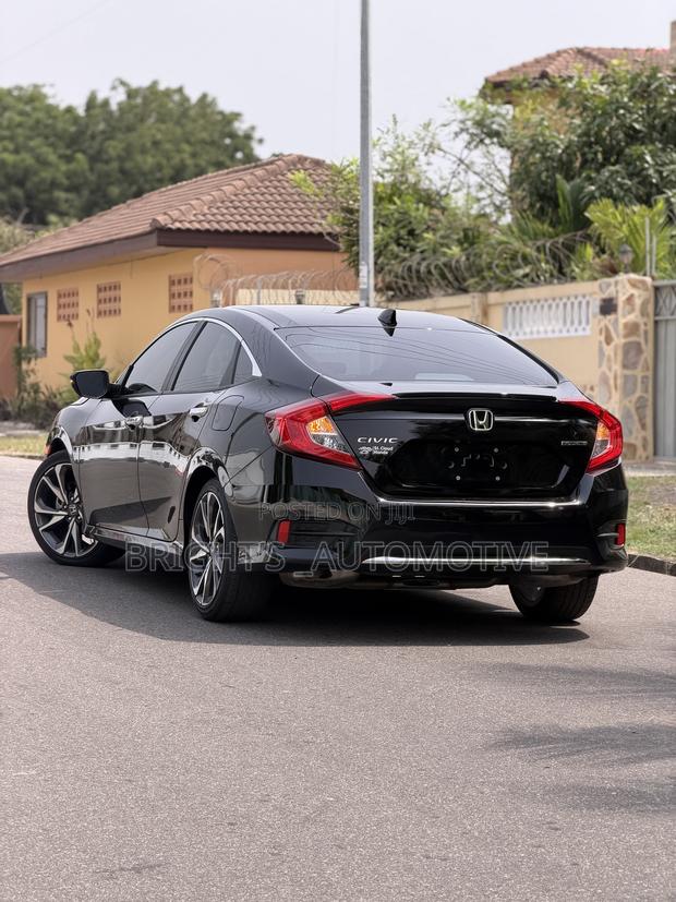 Honda Civic Touring Sedan 2019 Black