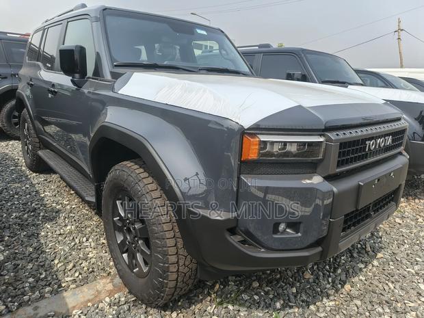 New Toyota Land Cruiser Prado 2025 Blue photo 2