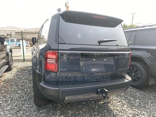 New Toyota Land Cruiser Prado 2025 Blue photo 5