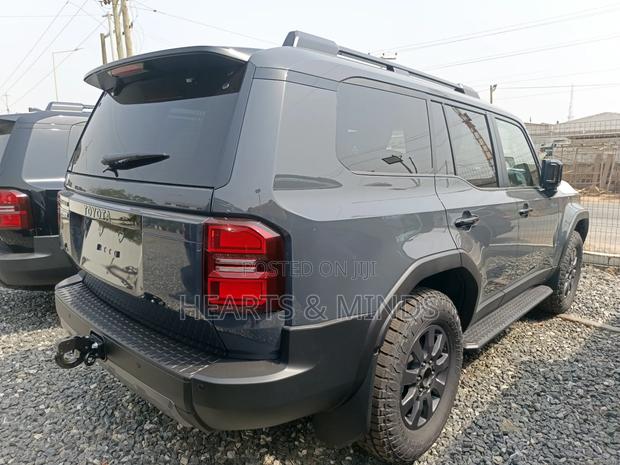 New Toyota Land Cruiser Prado 2025 Blue photo 6