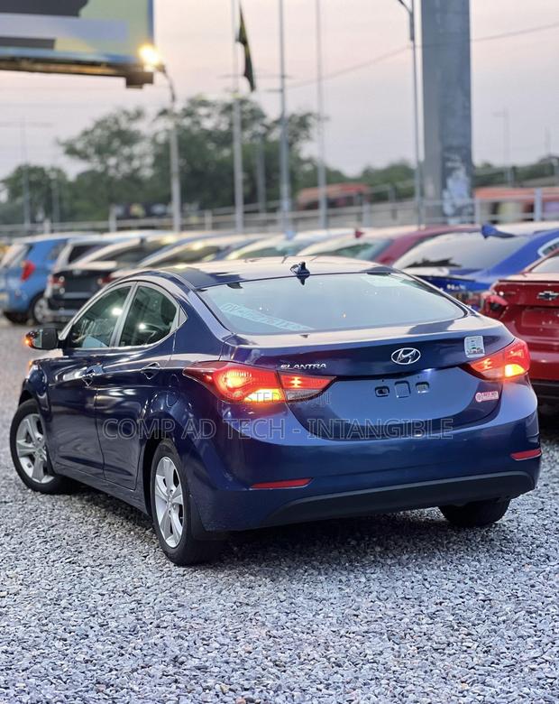 Hyundai Elantra 2016 Blue photo 8