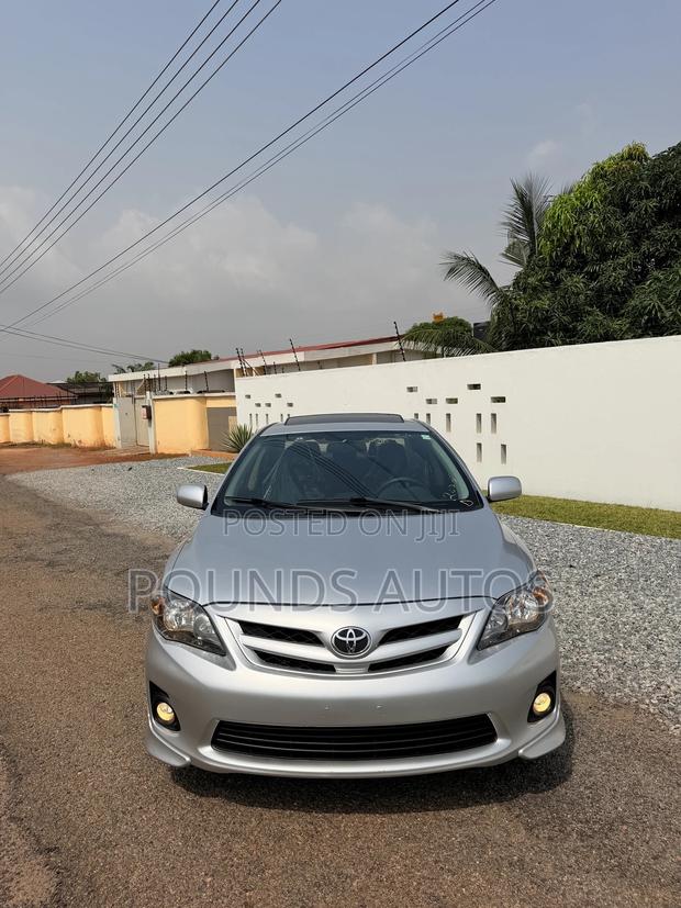 Toyota Corolla S 4dr Sedan (1.8L 4cyl 4A) 2013 Gray