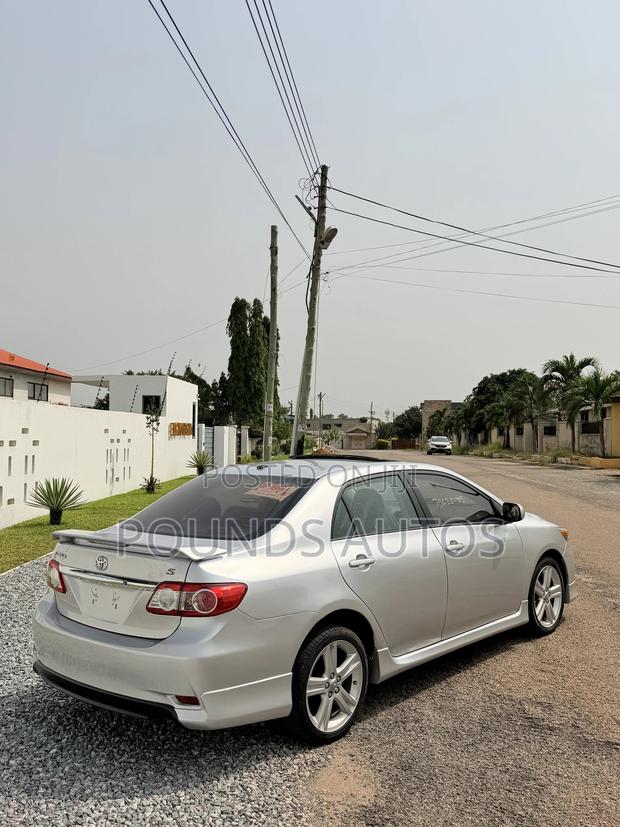 Toyota Corolla S 4dr Sedan (1.8L 4cyl 4A) 2013 Gray