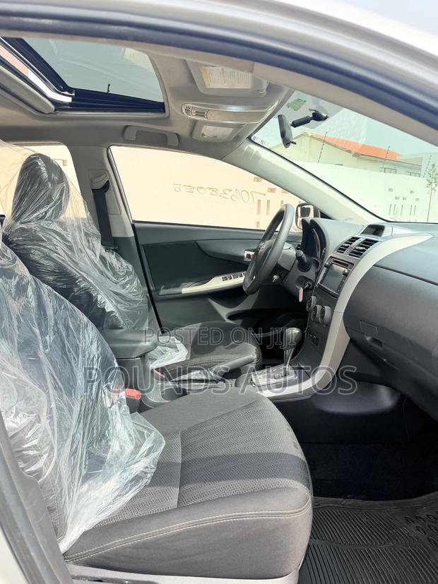 Toyota Corolla S 4dr Sedan (1.8L 4cyl 4A) 2013 Gray