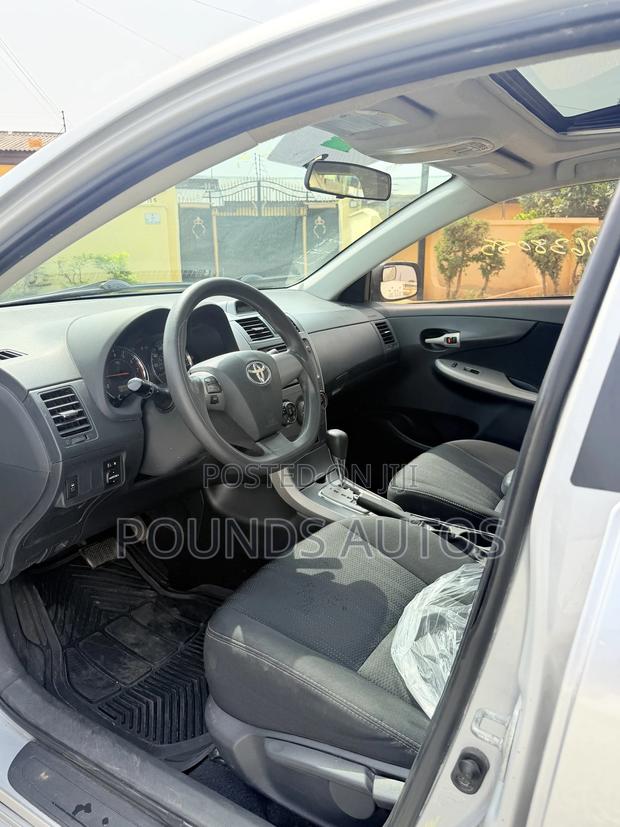 Toyota Corolla S 4dr Sedan (1.8L 4cyl 4A) 2013 Gray