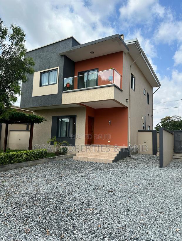 4bdrm House in Oyarifa, Ghana Flag for sale
