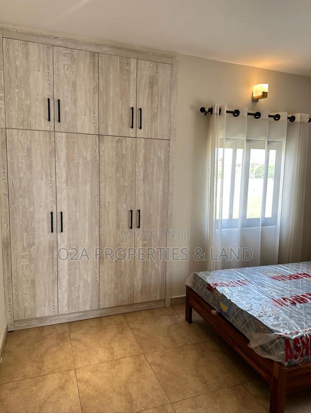 4bdrm House in Oyarifa, Ghana Flag for sale photo 8